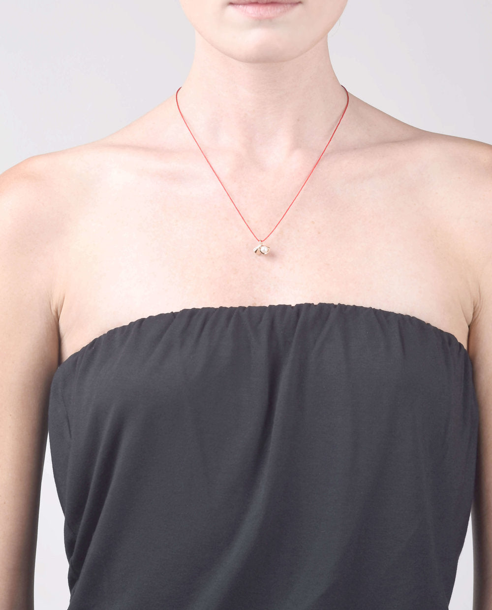 shkoh_fine_jewelry_iris_onda_pearl_pendant_03.jpg