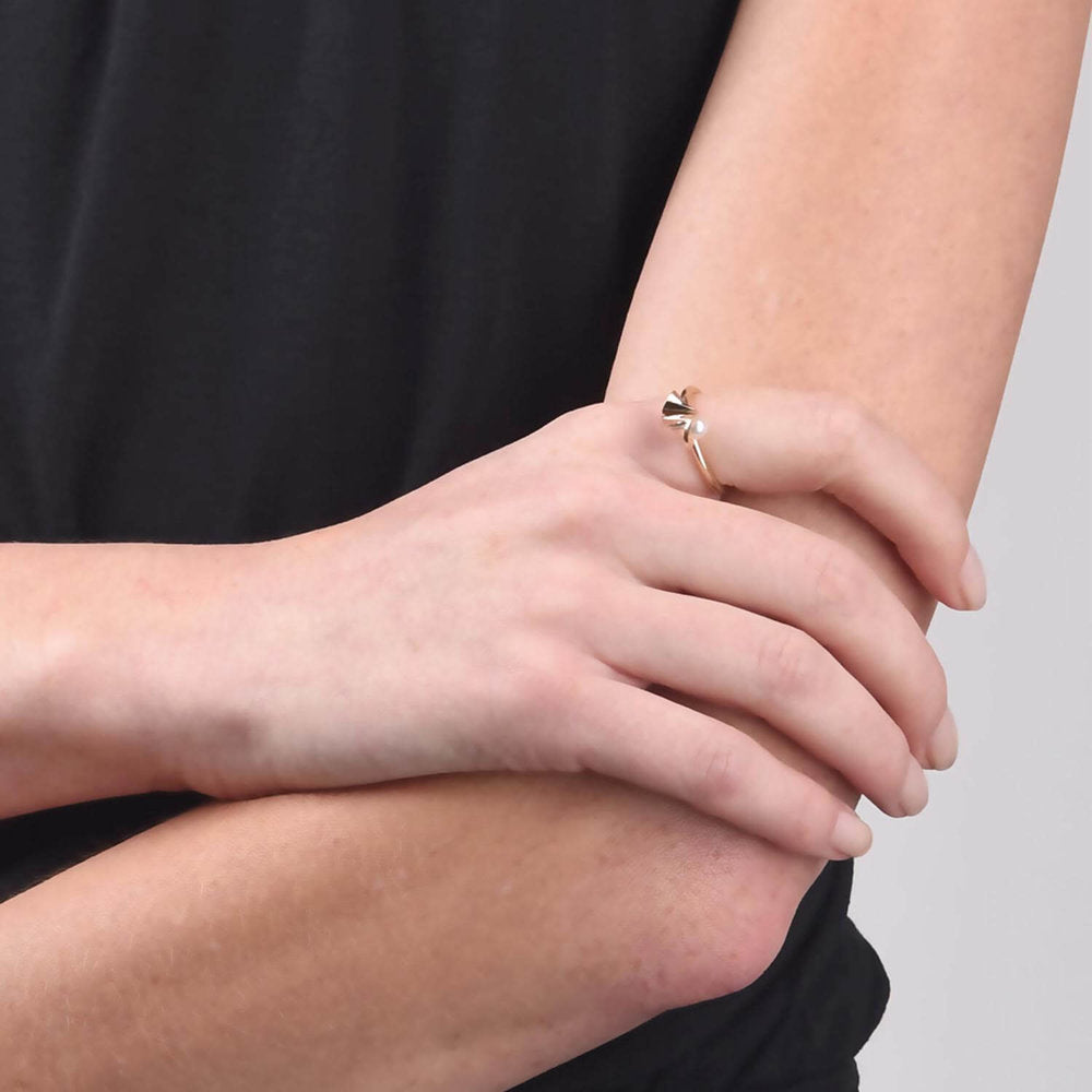 shkoh_fine_jewelry_onda_ring_02.jpg