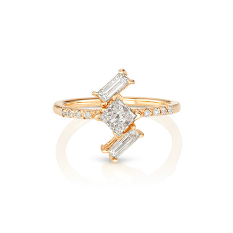 Yours only - Round Diamond and tapered Baguette Ring
