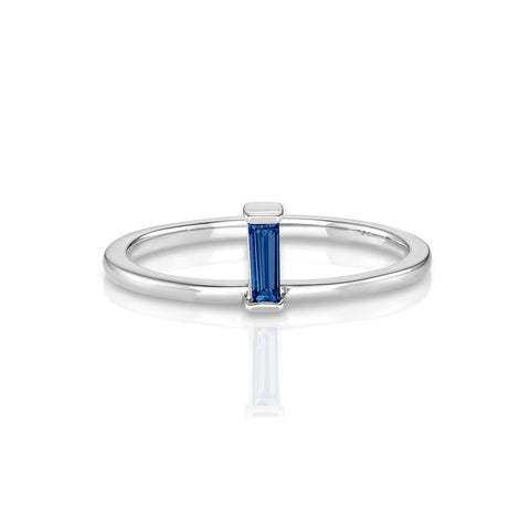 Yours only - Round Diamond and tapered Baguette Ring