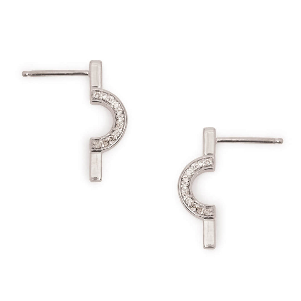 Discrete Diamond Round Earring