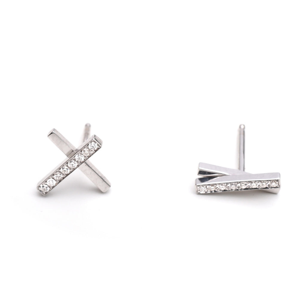 Moving Gemina Earring